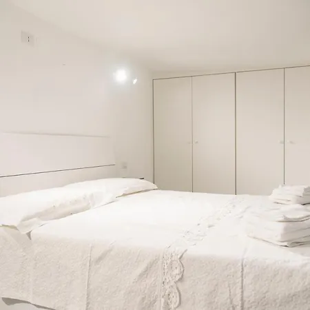 Apartment Youhosty - Ariberto 22 *