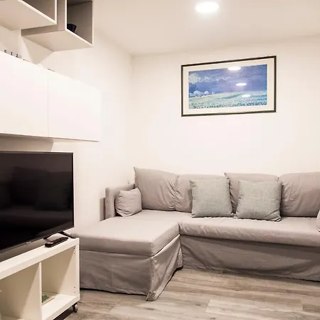 Youhosty - Ariberto 22 Apartament *